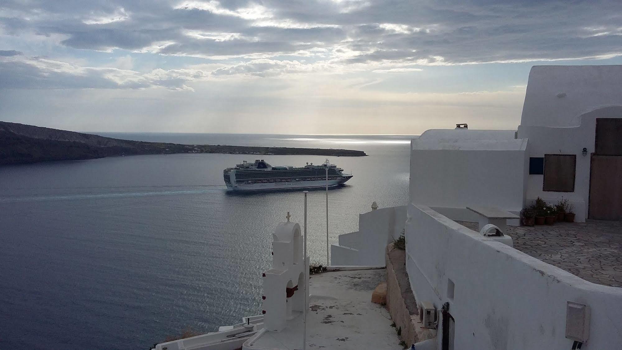 Fotinos Houses Oia Exterior foto